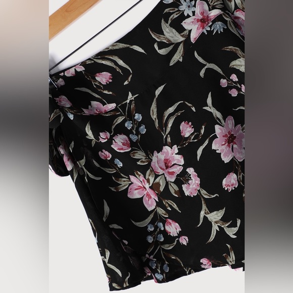 Black Floral Print Wrap Skort - Picture 8 of 8